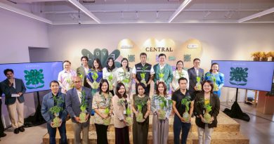 ห้างเซ็นทรัลและห้างโรบินสัน ในเครือเซ็นทรัล รีเทล ต้อนรับวันสิ่งแวดล้อมโลก ผนึกกำลังพันธมิตรหัวใจสีเขียว ชวนคนไทยร่วมแสดงพลังรักษ์โลกอย่างยั่งยืนในแคมเปญ “CENTRAL / ROBINSON LOVE THE EARTH 2025” พร้อมประกาศเจตนารมณ์สานต่อ 5 มิชชั่นรักษ์โลก เพื่อส่งต่อโลกที่ดีขึ้นแก่คนรุ่นหลัง