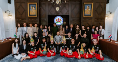 กงสุลใหญ่กิตติมศักดิ์ราชอาณาจักรเลโซโท ผนึกกำลังภริยา “มาดามจอย” อวัสดา จับมือโรงเรียนรัตนโกสินทร์สมโภชน์ บางขุนเทียน สร้าง “ทูตวัฒนธรรม” รุ่นใหม่ พาโขนเยาวชนไทยสู่เวทีโลก