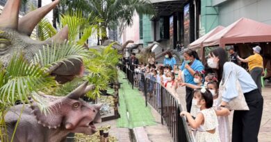 ต้อนรับปิดเทอม! ฟอร์จูนทาวน์ ชวนตะลุยโลกดึกดำบรรพ์ในงาน ‘Dinosaur Park 2026’  ขนทัพไดโนเสาร์เสมือนจริงกว่า 14 สายพันธุ์ ชมฟรี 3-11 ต.ค. นี้”